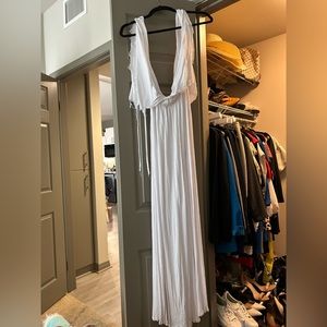 White tiare Hawaii dress